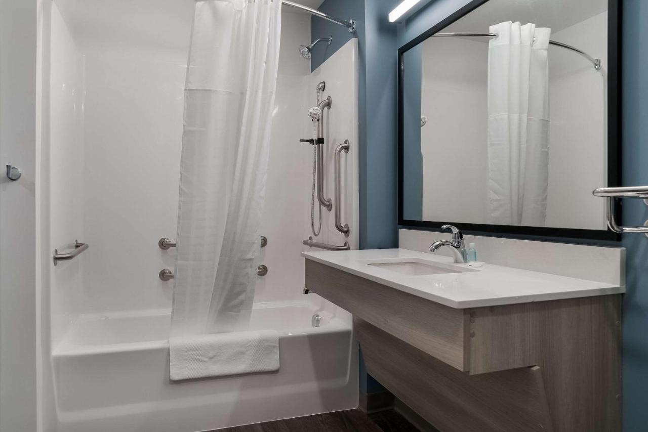 Woodspring Suites Detroit สเตอร์ลิงไฮท์ส ภายนอก รูปภาพ