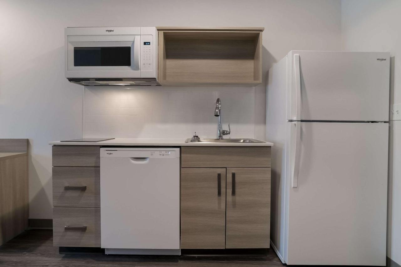 Woodspring Suites Detroit สเตอร์ลิงไฮท์ส ภายนอก รูปภาพ